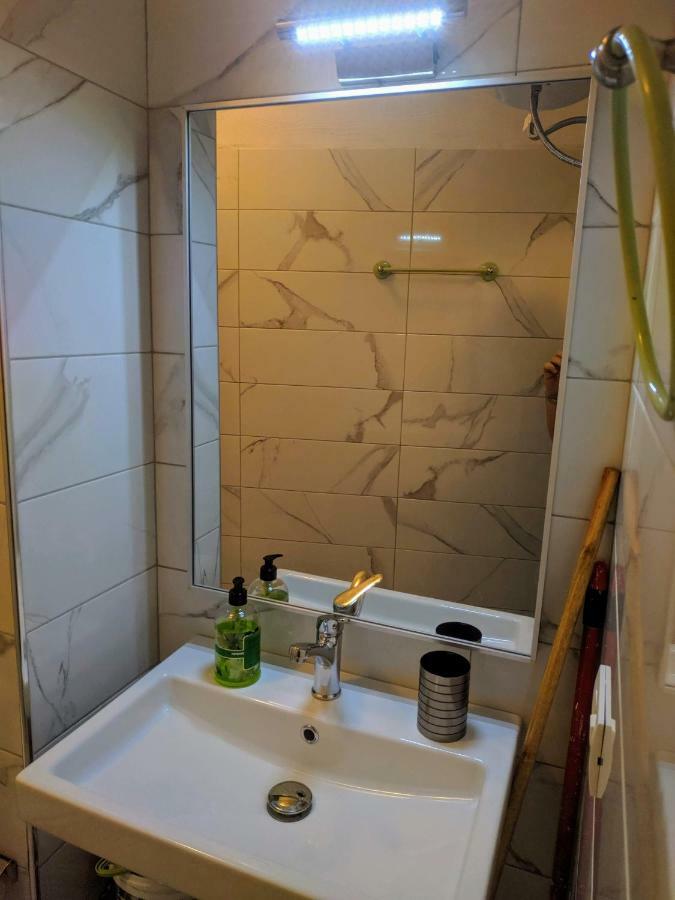 Superb Studio Apartment Near To The City Center Tiran Dış mekan fotoğraf